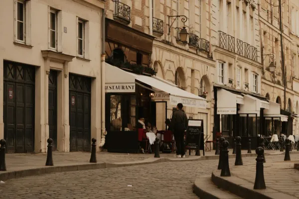 French False Friends: 25 Faux Amis to Avoid